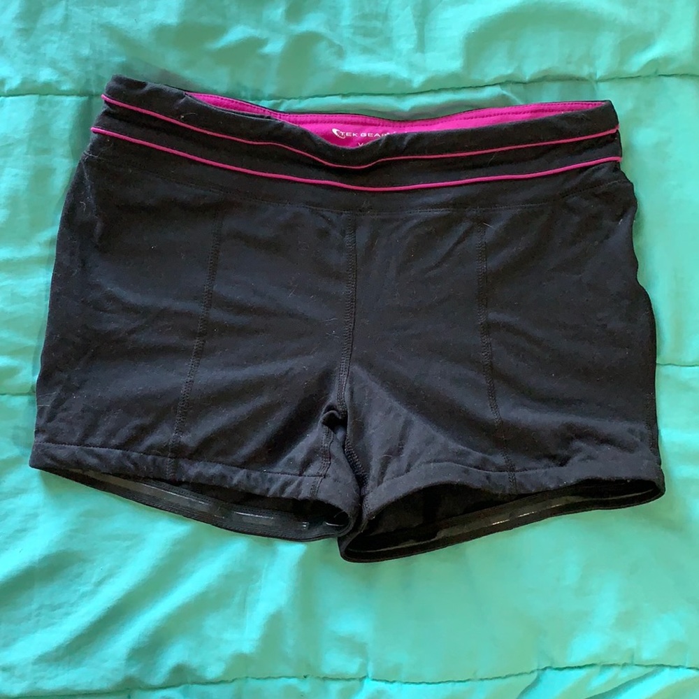 *NWOT* Black yoga shorts